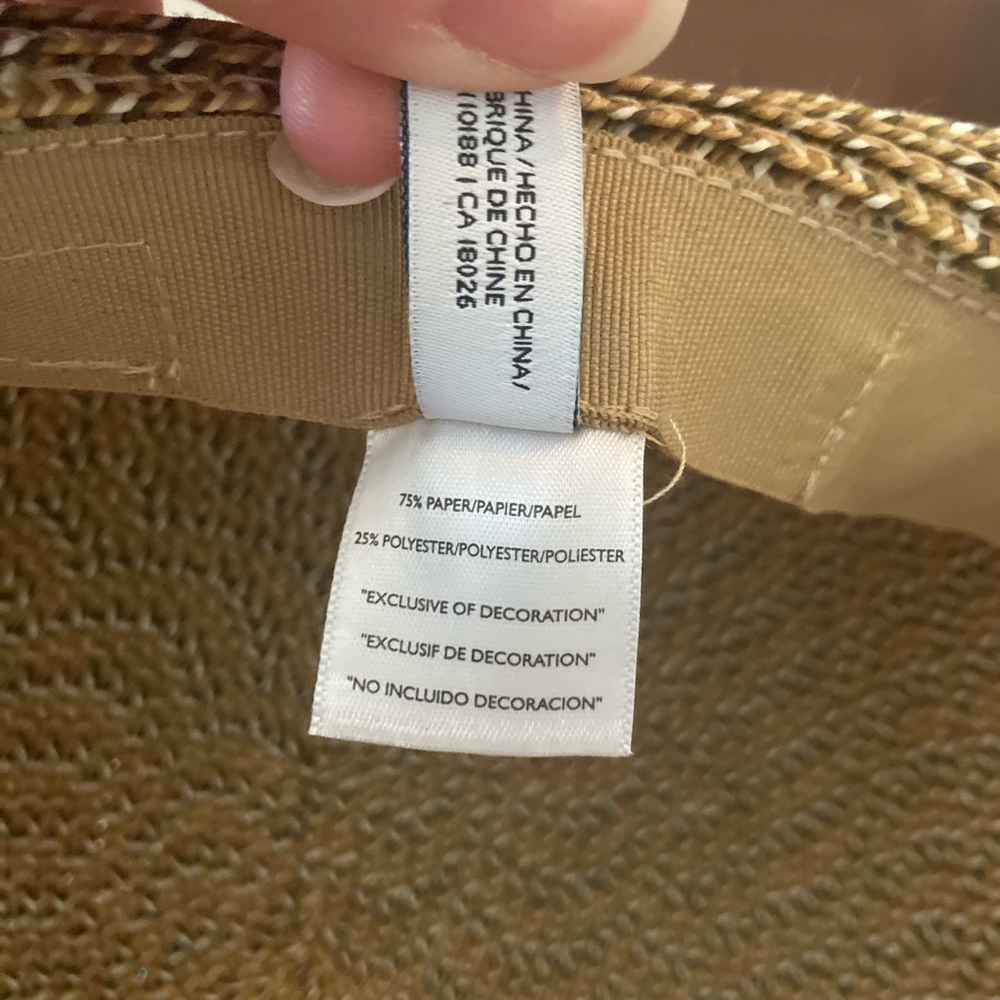 Nine West floppy hat - Picture 3 of 3